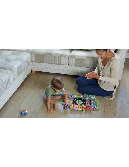 Mata z samochodzikami - miasto